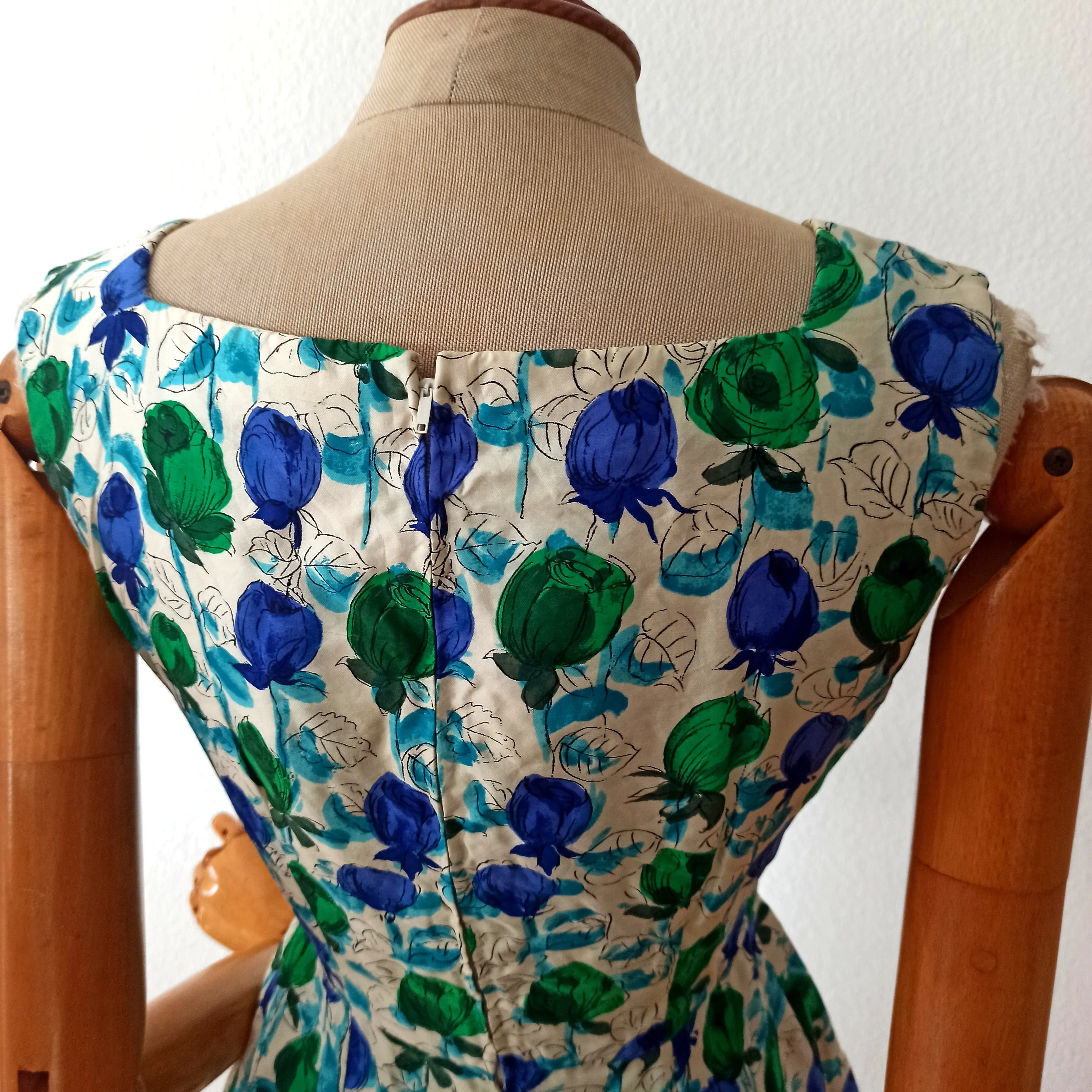 1950s 1960s - Stunning Roseprint Silk Dress - W26 (66cm)