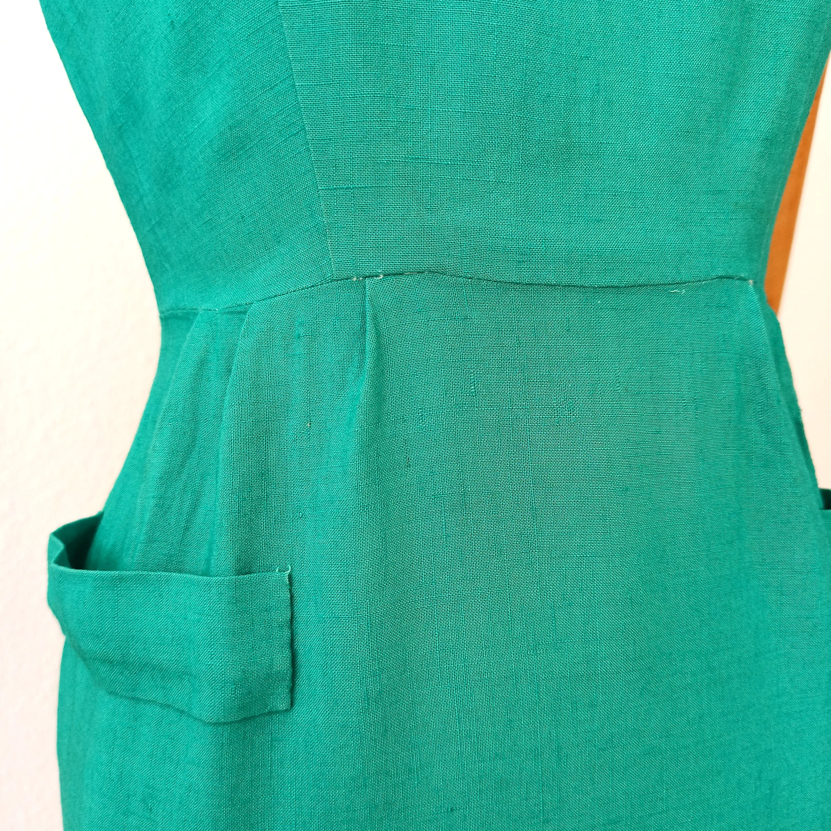 1950s - Stunning Green Rayon Dress - W24.5 (62cm)