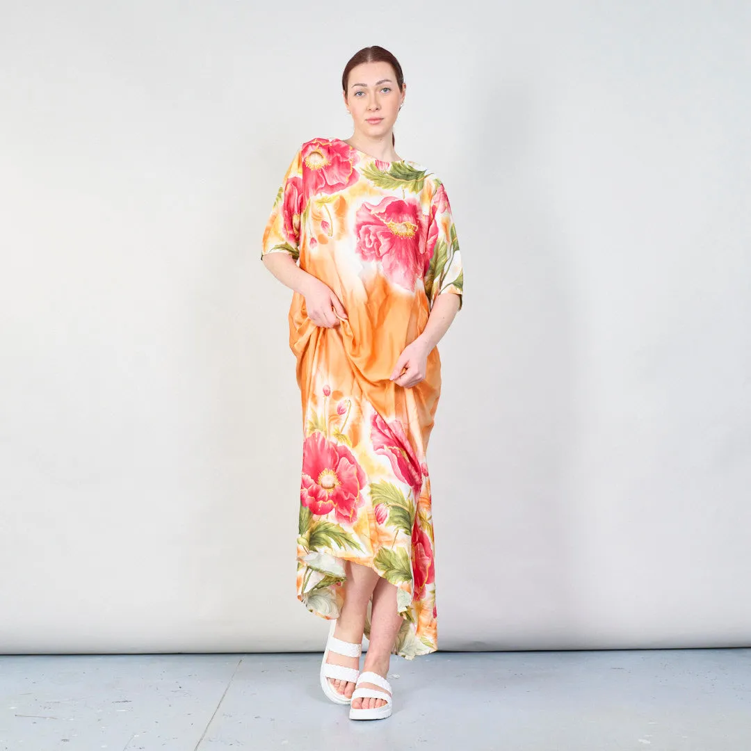 Bold poppy bloom satin kaftan dress