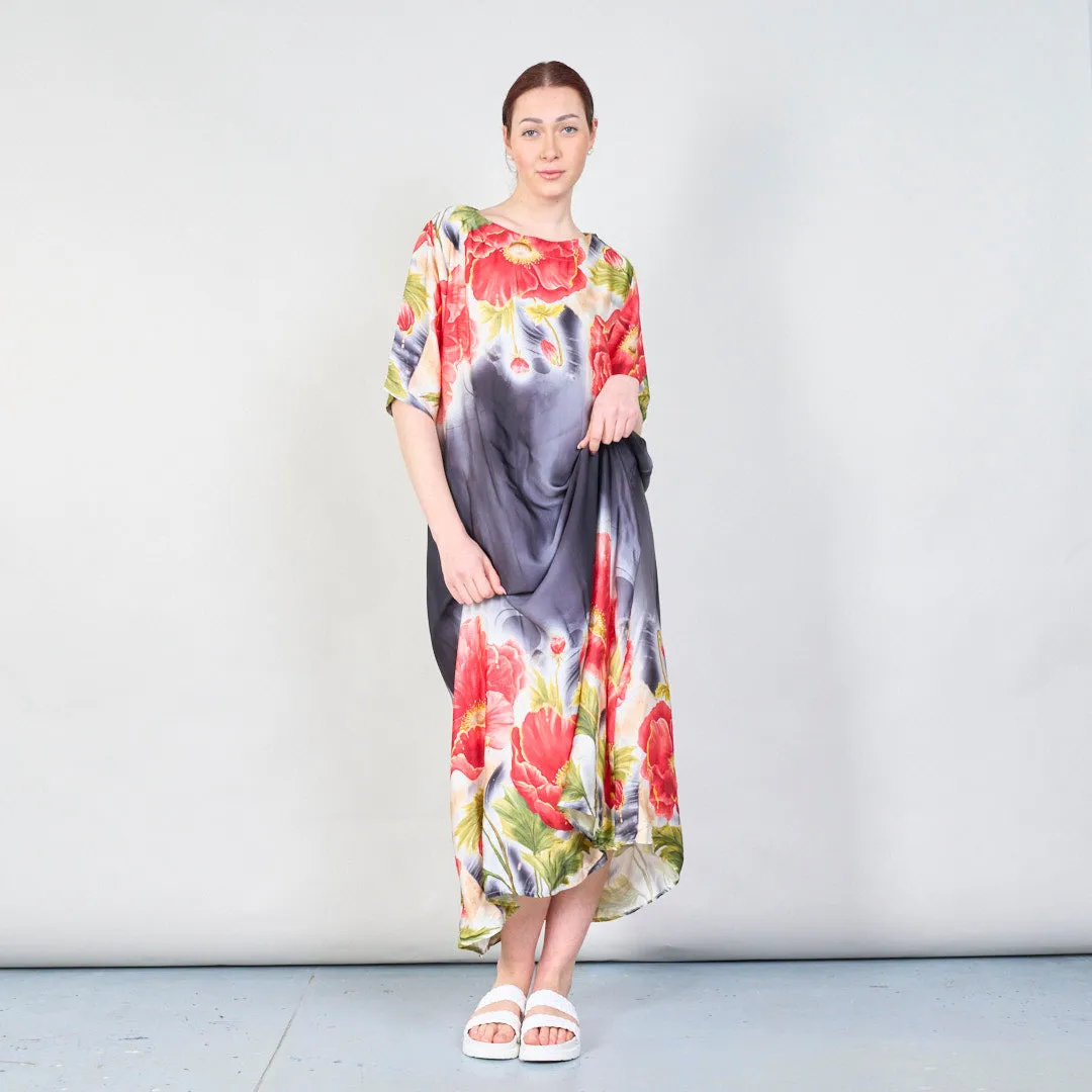 Bold poppy bloom satin kaftan dress