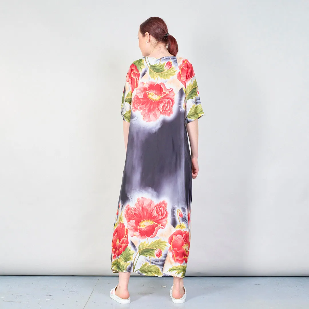 Bold poppy bloom satin kaftan dress