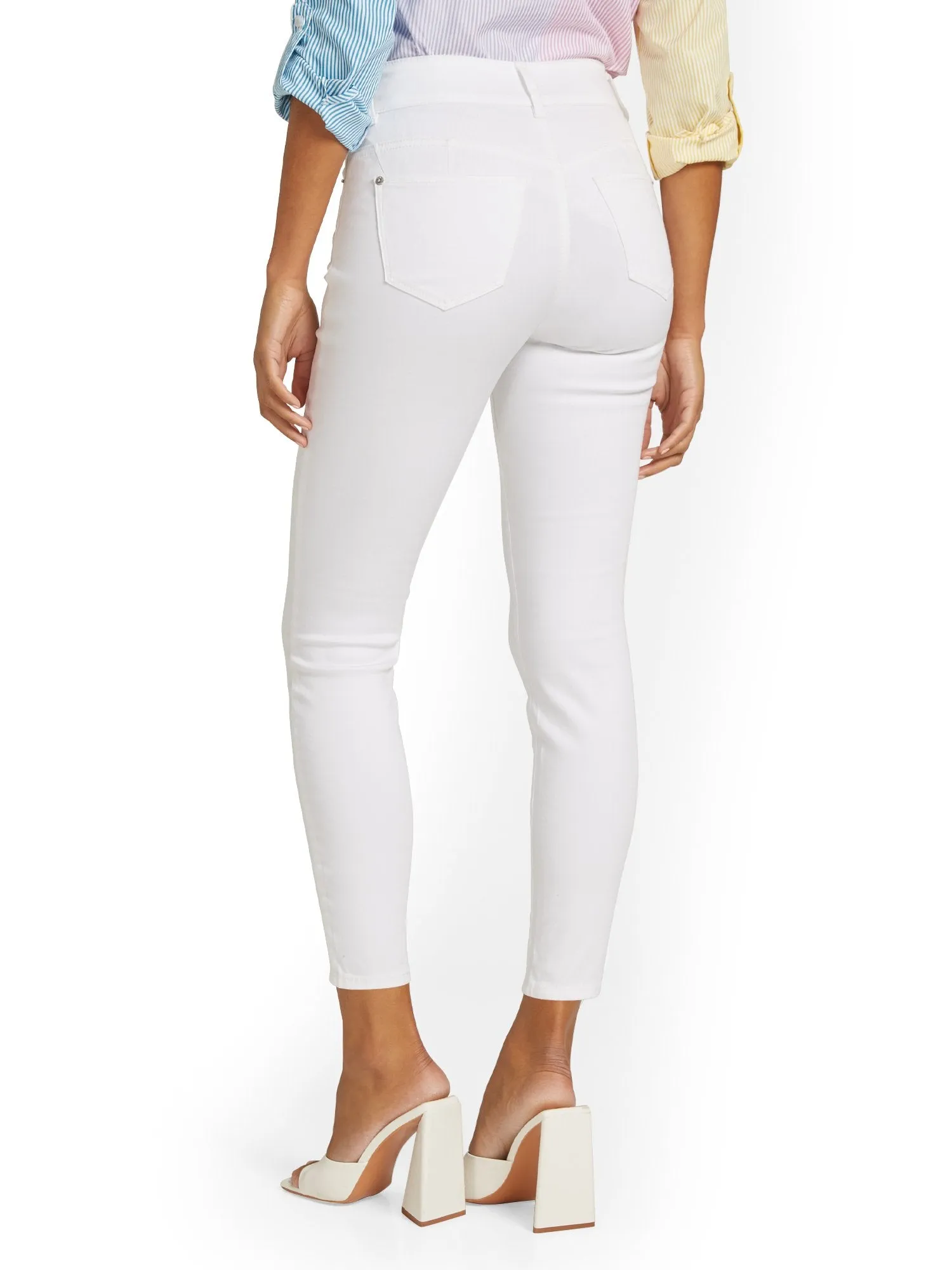Curvy High-Waisted Super-Skinny Ankle Jeans - White
