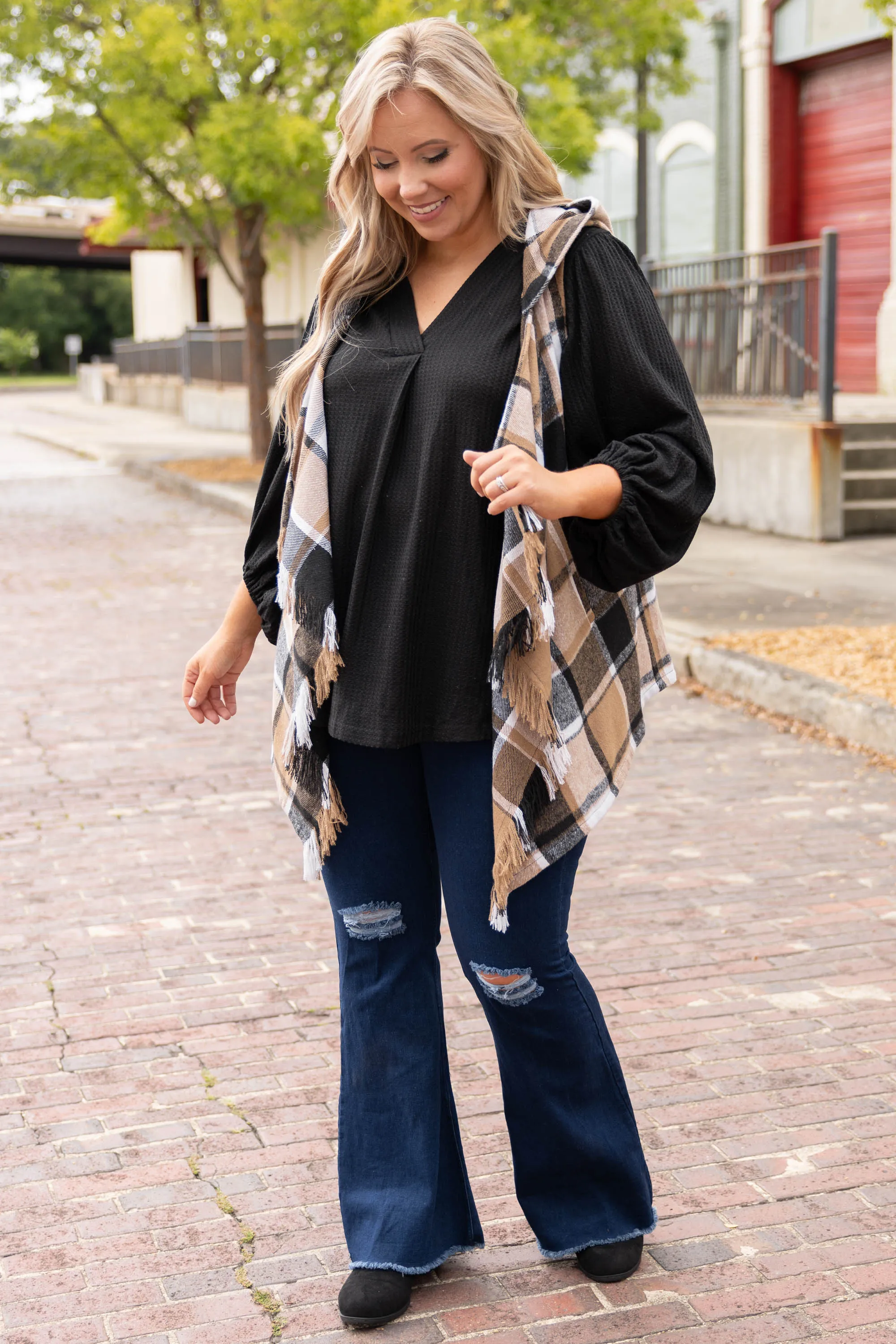Light The Fireplace Vest, Brown