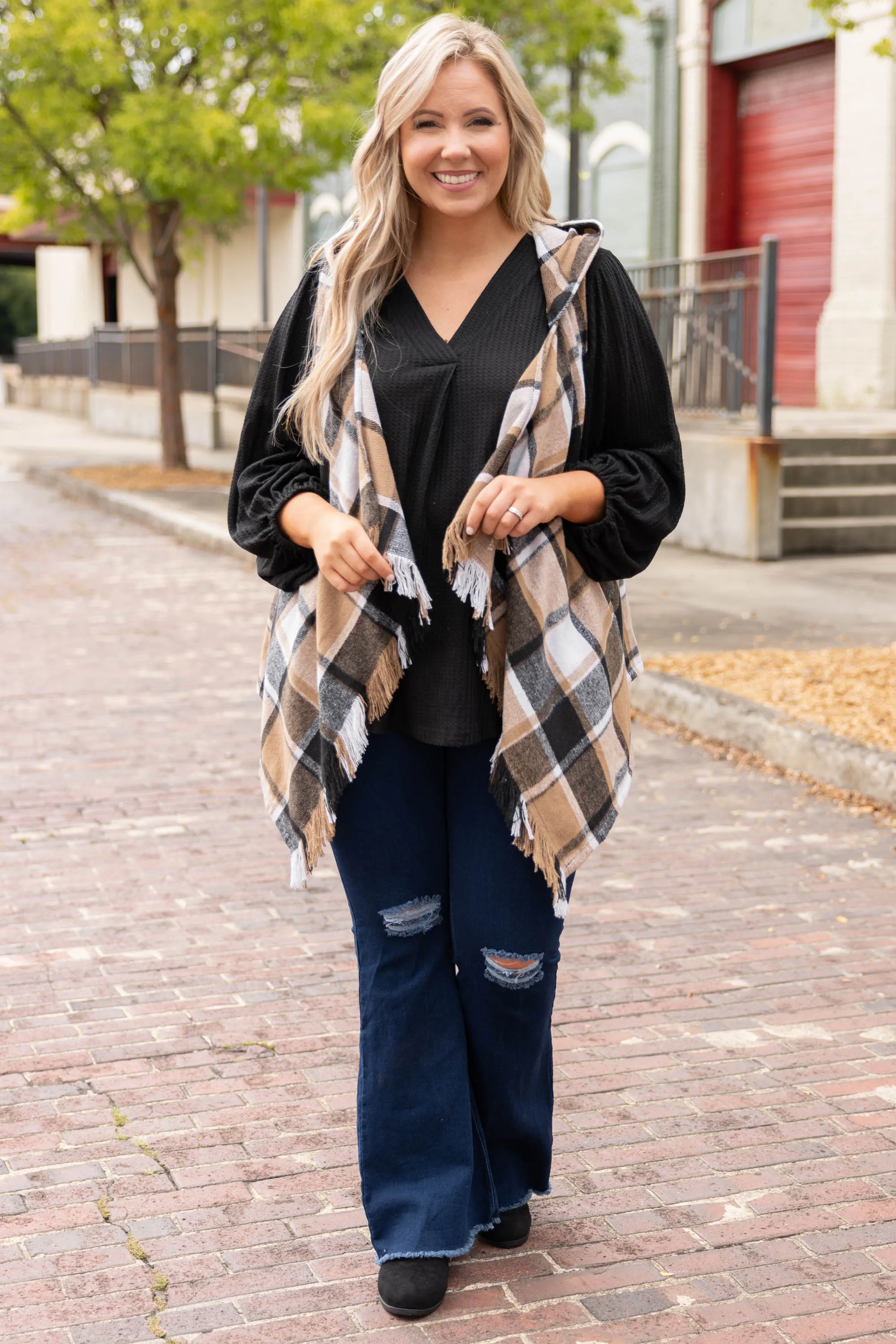 Light The Fireplace Vest, Brown
