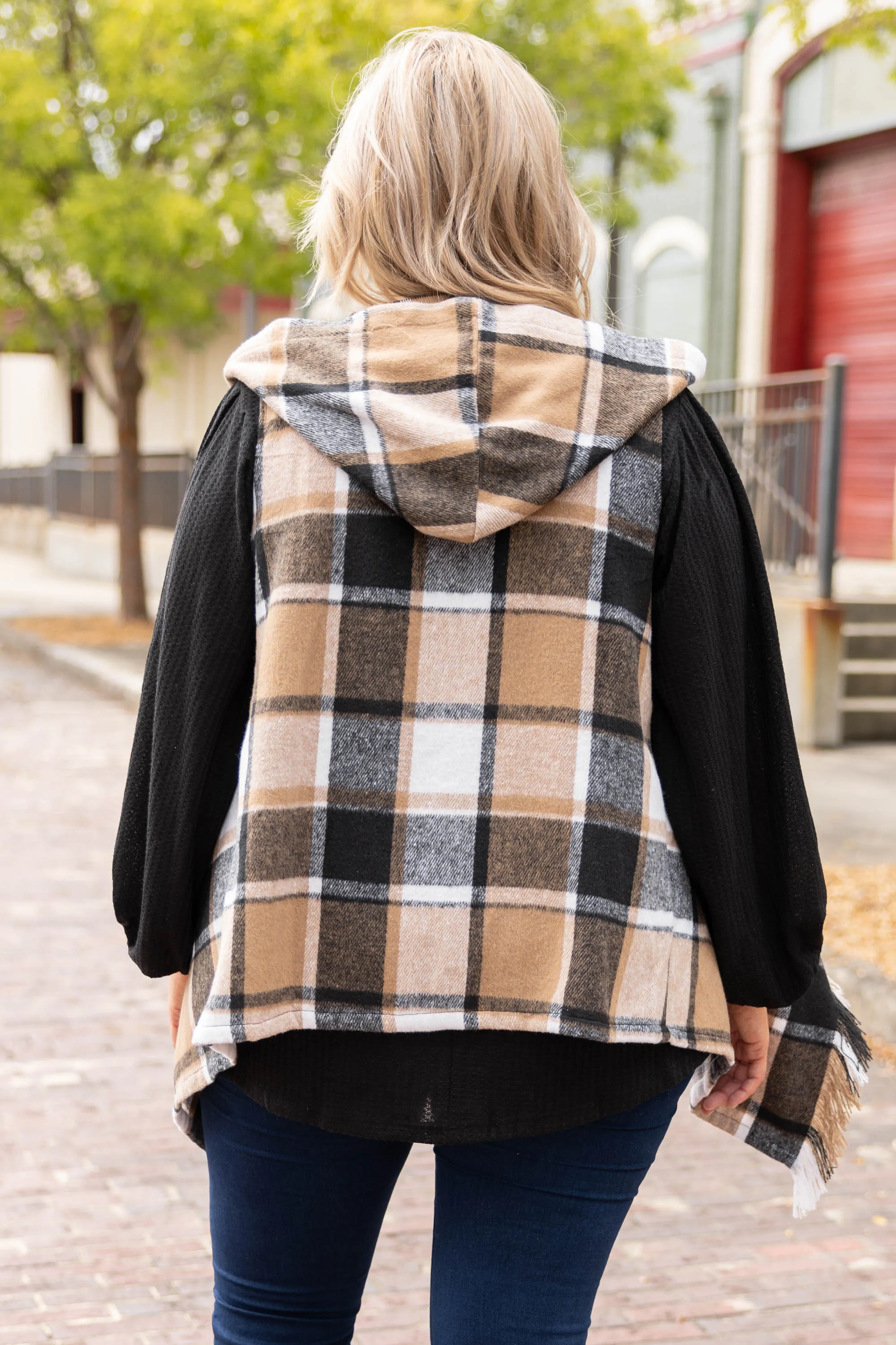 Light The Fireplace Vest, Brown