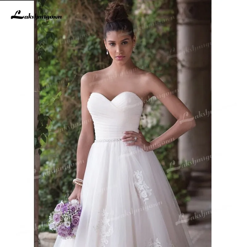 NumberSea Beautifully A-Line Tulle Wedding Dresses Sweetheart Neck Strapless Sleeveless Open Back Beading Sashes Court Train Bride Gowns