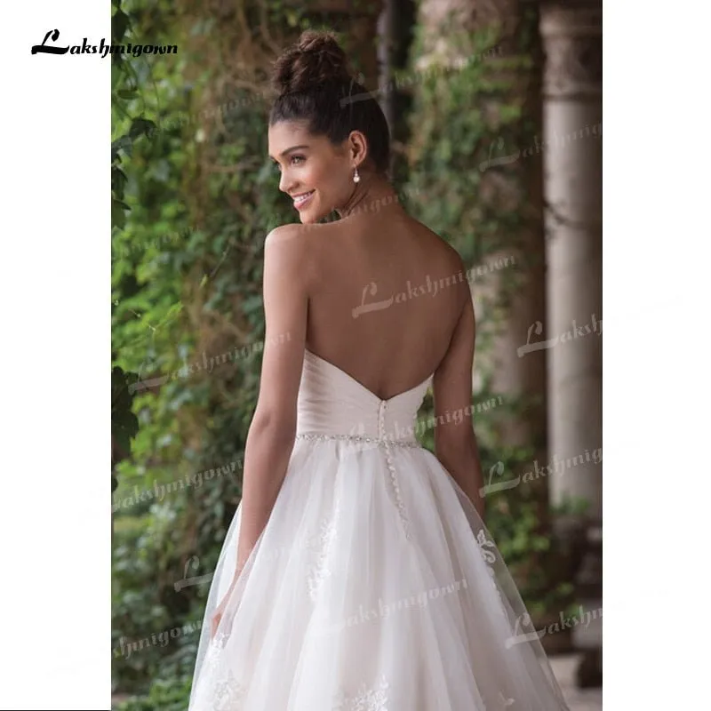 NumberSea Beautifully A-Line Tulle Wedding Dresses Sweetheart Neck Strapless Sleeveless Open Back Beading Sashes Court Train Bride Gowns