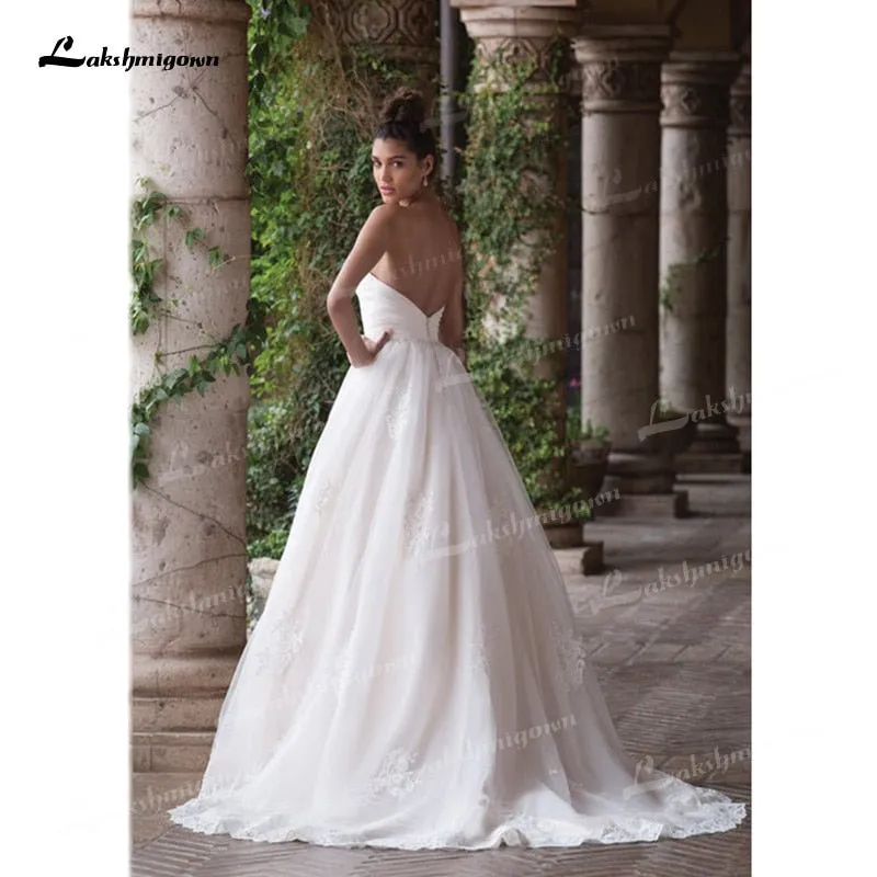 NumberSea Beautifully A-Line Tulle Wedding Dresses Sweetheart Neck Strapless Sleeveless Open Back Beading Sashes Court Train Bride Gowns