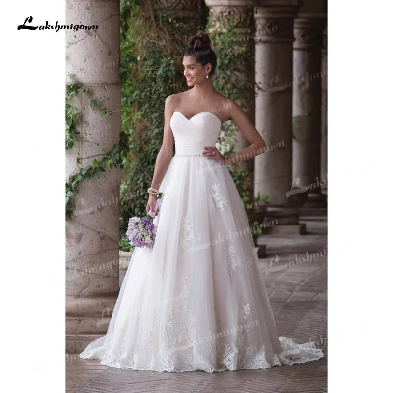 NumberSea Beautifully A-Line Tulle Wedding Dresses Sweetheart Neck Strapless Sleeveless Open Back Beading Sashes Court Train Bride Gowns