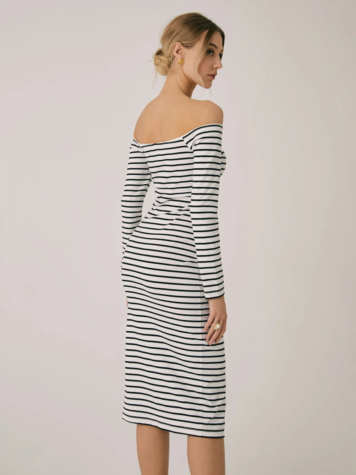 Off-Shoulder Rosette Graceful Split Midi Dress