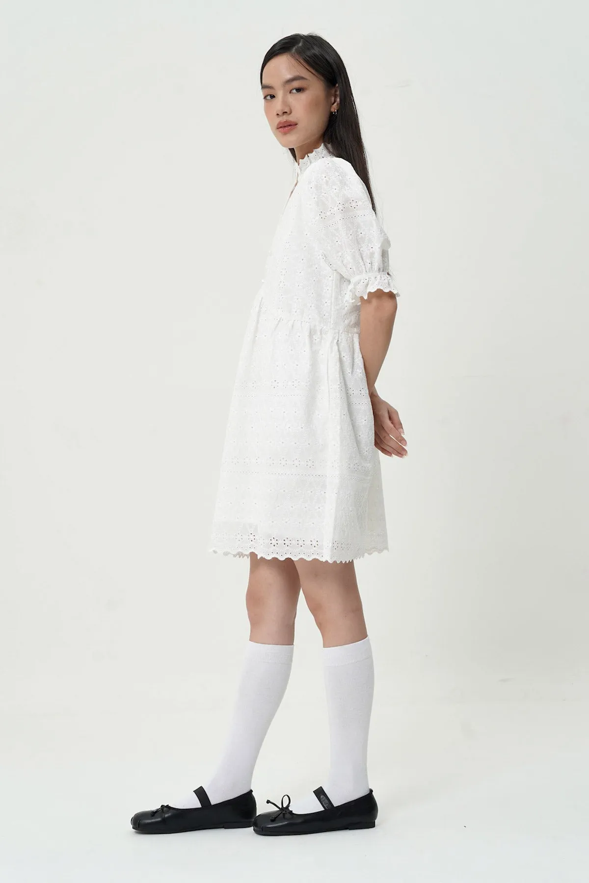 Renee Scallop Dress In White (LAST PIECES)