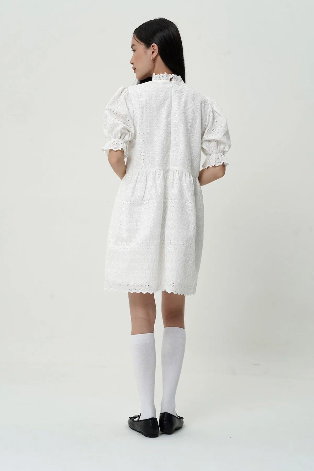 Renee Scallop Dress In White (LAST PIECES)